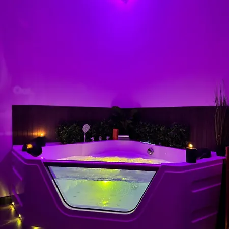Jacuzzi, Massage Et ! Apartmán