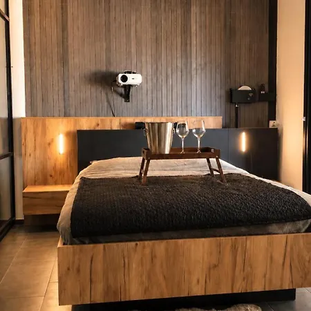 Apartmán Jacuzzi, Massage Et ! *